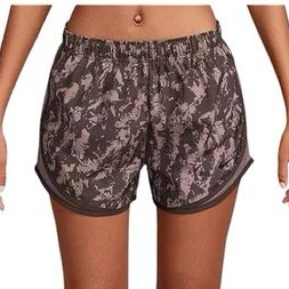 NWT Nike Women’s Dri-Fit Tempo Running Shorts in Brown in size XS